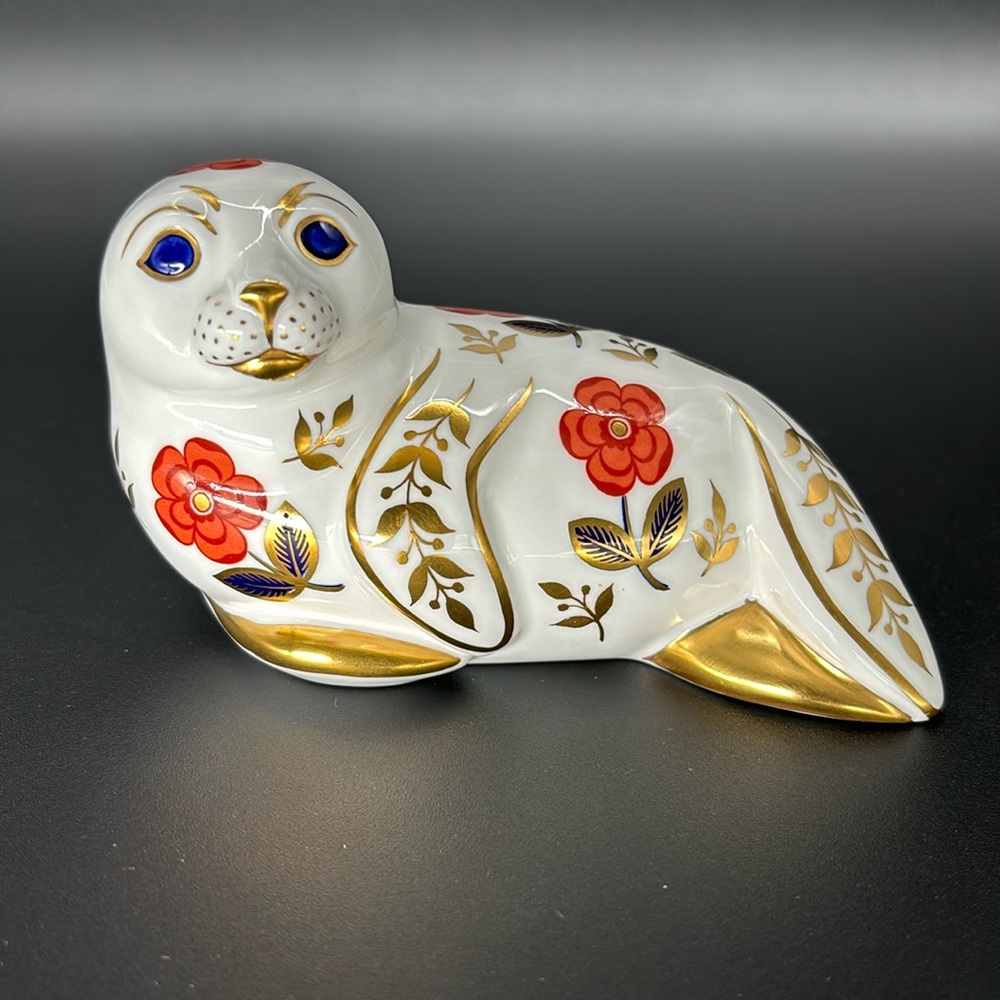 Vintage Royal Crown Derby Bone China Seal Paperweight Figurine